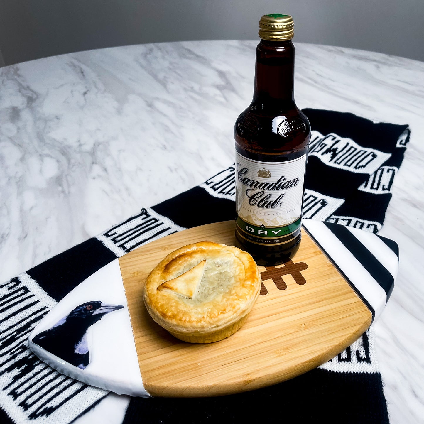 Collingwood Resin Cheeseboard – Perfect Father’s Day Gift for Footy Fans